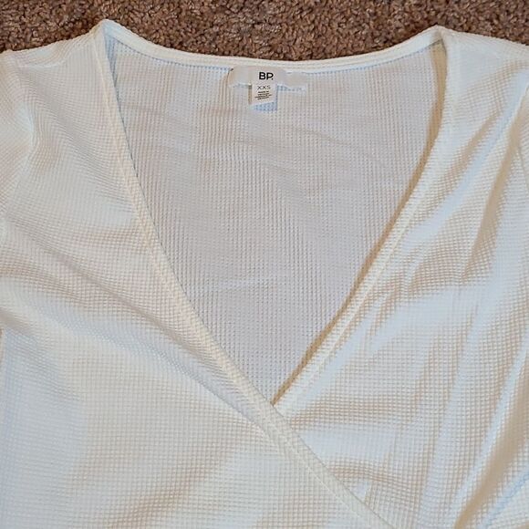 Bp Cropped ivory cinched tie detailing! - Picture 3 of 4